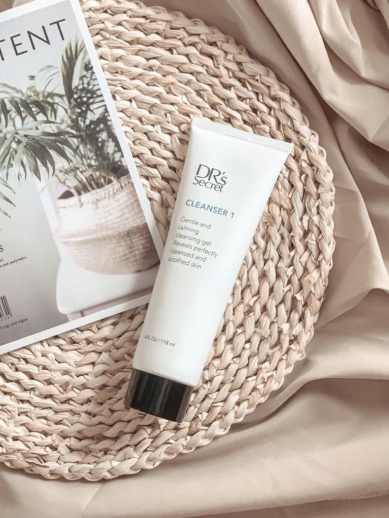 保濕不緊繃｜洗卸三合一潔膚霜