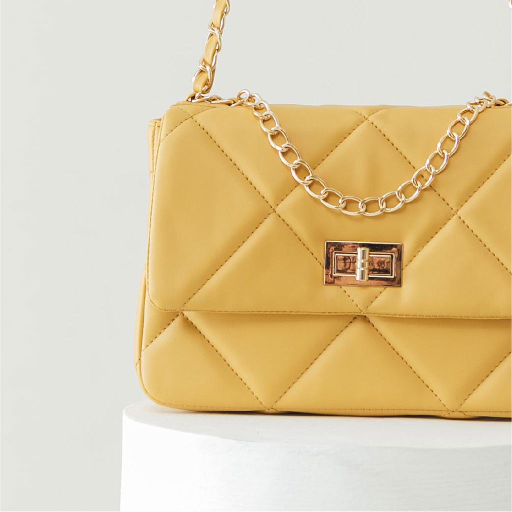 51. tas bagus cm 200k