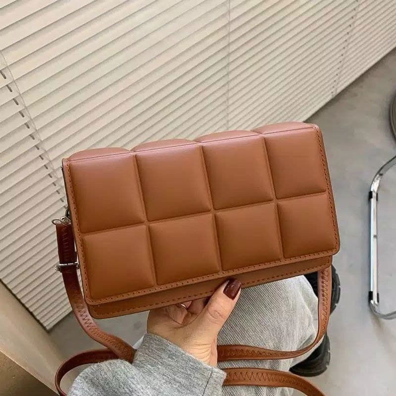 53. shoulder bag mini 50k