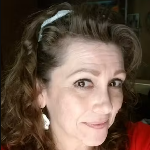 4 BENEFITS OF SQUARE HEADBAND