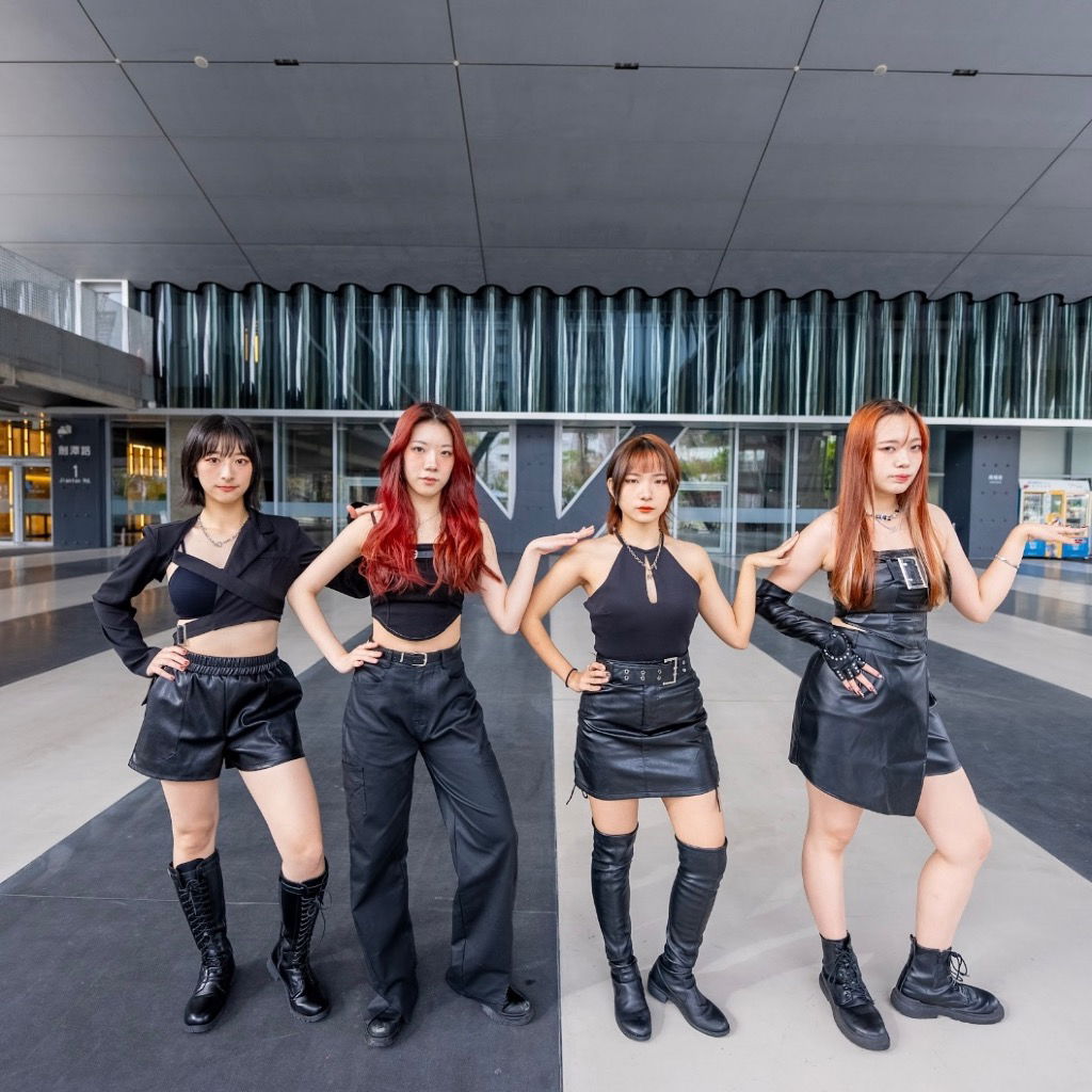 ITZY-Untouchable Dance cover