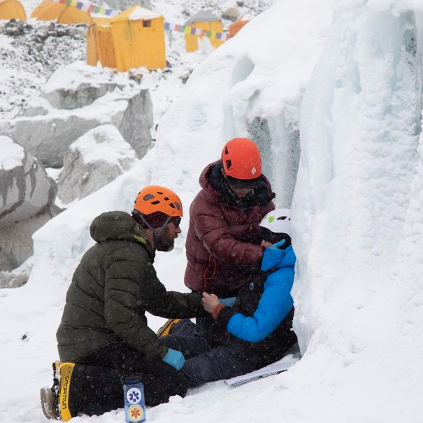 How to Become a Professional First Responder in the Wilderness?