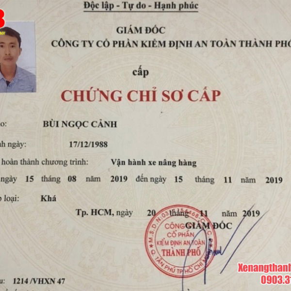 Chứng Chỉ Xe Nâng Là Gì? Học lái xe nâng uy tín Ở Đâu? 