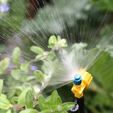 Đầu tưới phun mưa