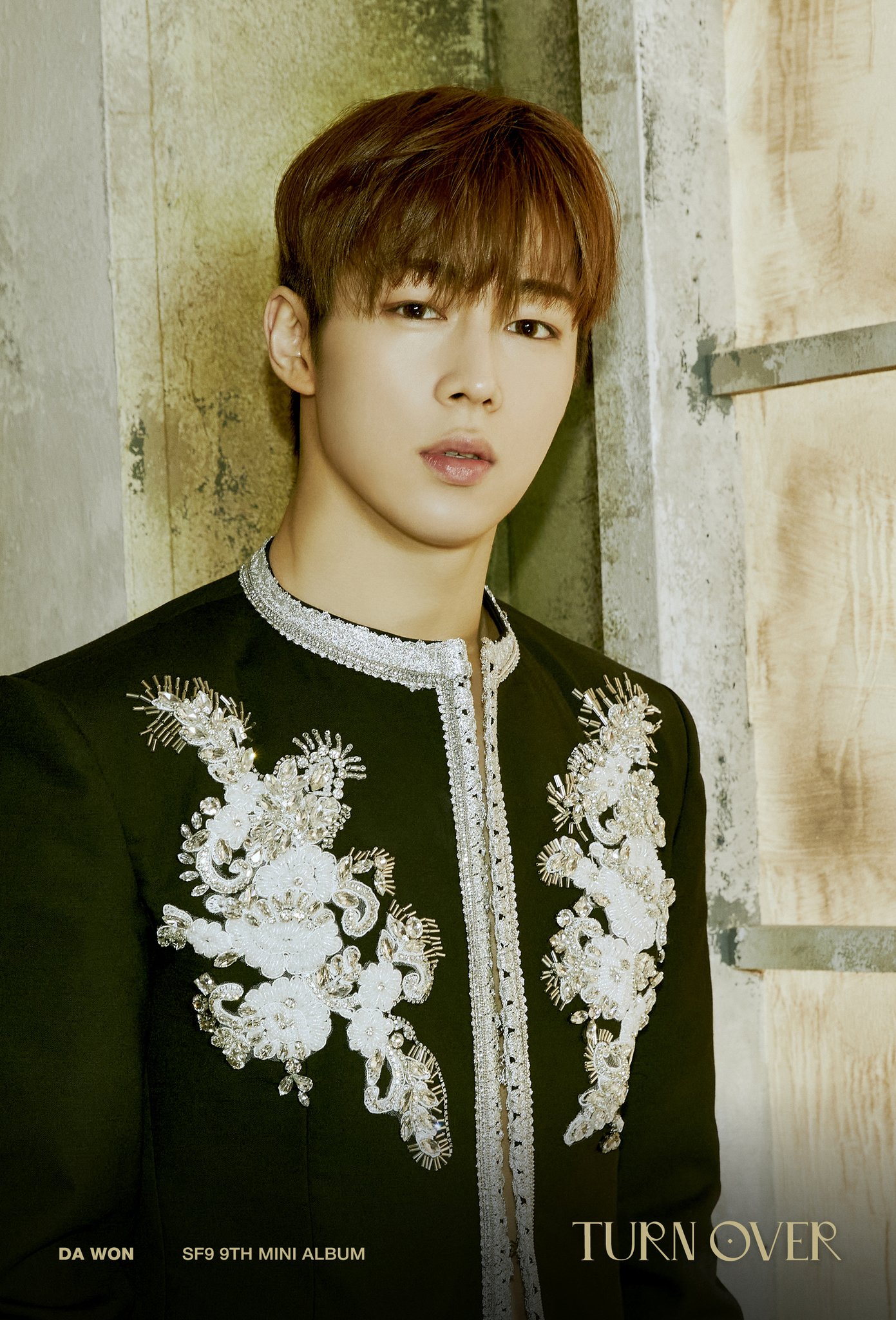 PTT SF9 達淵慶生 二選一活動