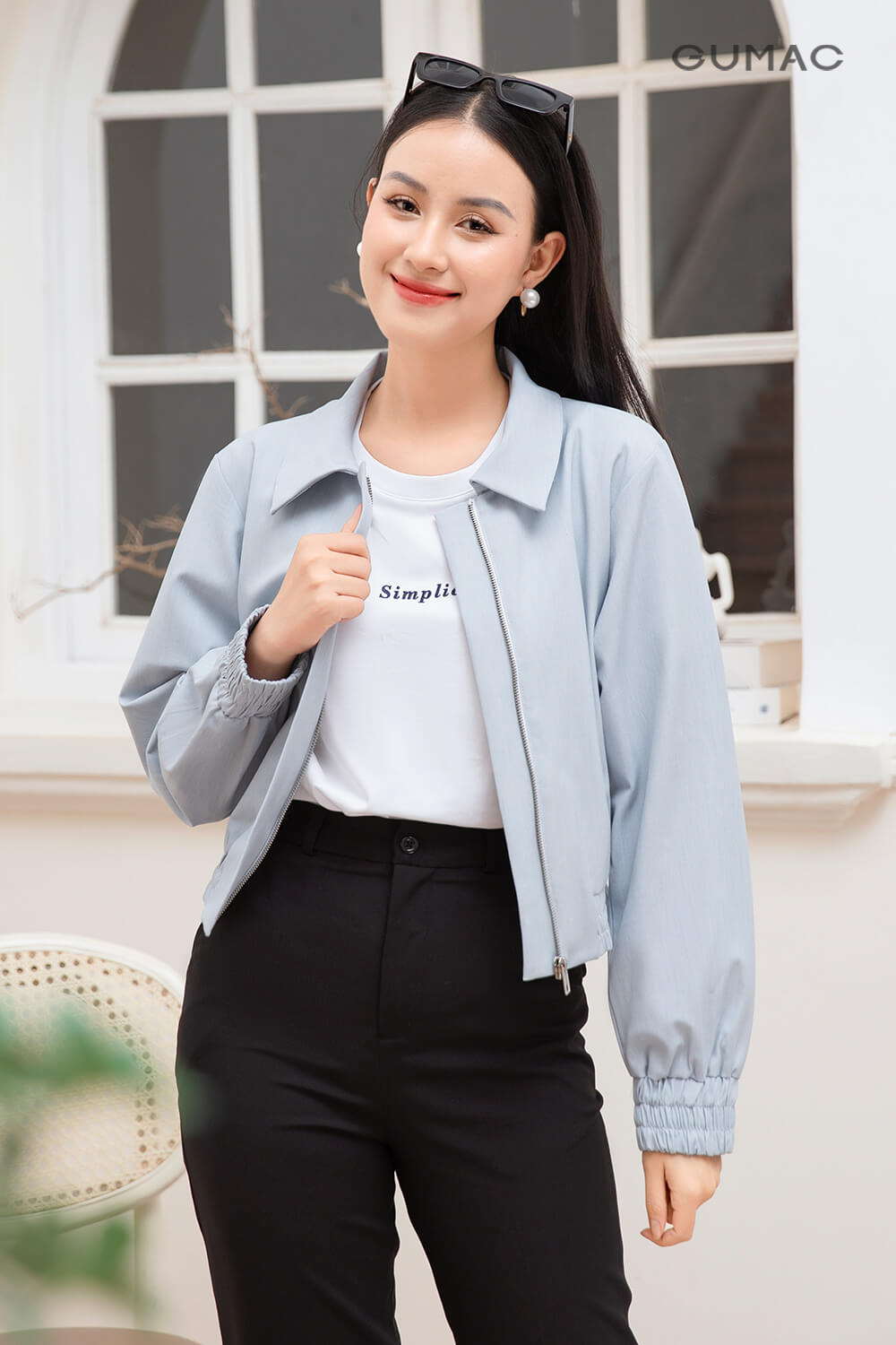 Áo khoác nữ cao cấp, sang trọng, đẳng cấp.