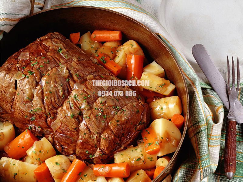 Thịt Bò Hầm Khoai Tây Cà Rốt