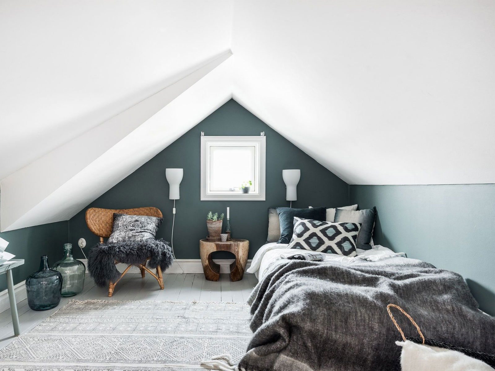 Mẫu Thiết Kế Phòng Ngủ Trên Gác Mái Độc Đáo, Cực Chill